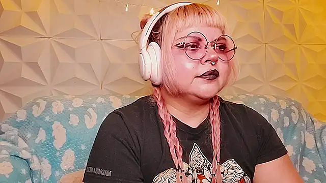 Satyn doll online show from 05/15/26, 10:50