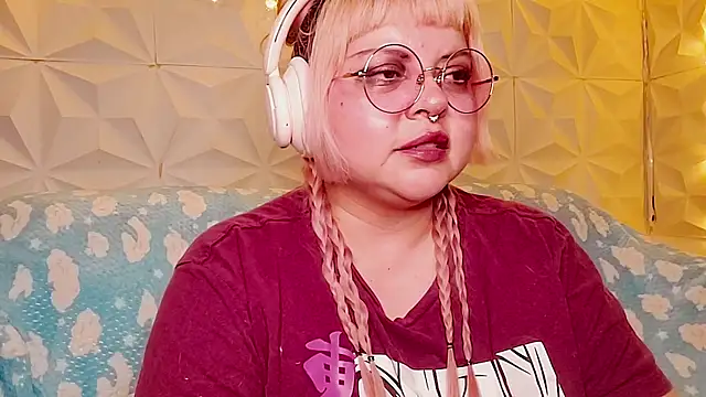 Satyn doll online show from 05/16/26, 12:40