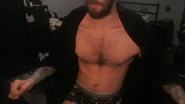 Snapshot of SexxxyLouis chatting on 01/07/26, 09:12 SexxxyLouis online show from 01/07/26, 09:12