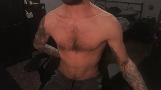 Snapshot of SexxxyLouis chatting on 01/10/26, 09:41 SexxxyLouis online show from 01/10/26, 09:41