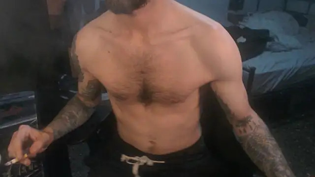 Snapshot of SexxxyLouis chatting on 05/09/26, 09:31 SexxxyLouis online show from 05/09/26, 09:31