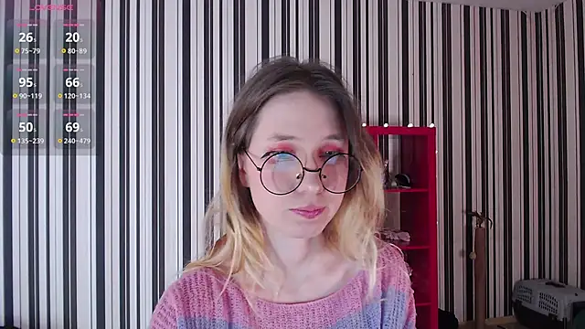 Snapshot of _Hanna_Moon_ chatting on 02/22/25, 07:12  Hanna Moon  online show from 02/22/25, 07:12