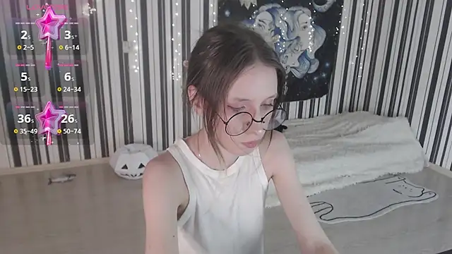 Snapshot of _Hanna_Moon_ chatting on 10/26/25, 12:22  Hanna Moon  online show from 10/26/25, 12:22