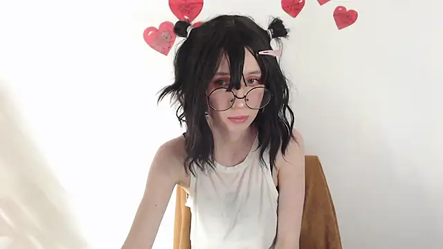  Hanna Moon  online show from 03/17/26, 08:39