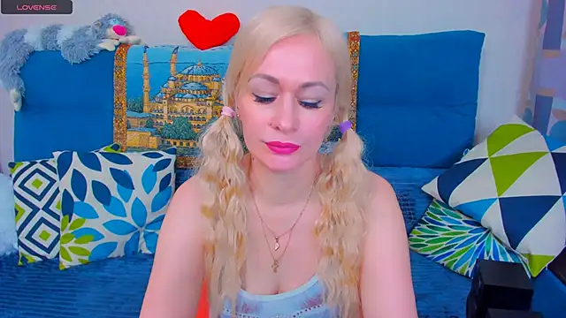 EllenMoore online show from 01/18/25, 02:36