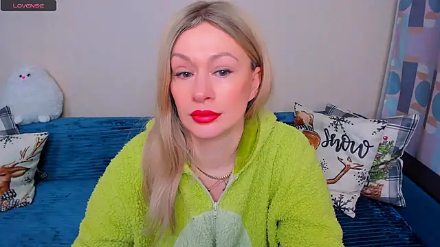 EllenMoore online show from 03/04/26, 03:12