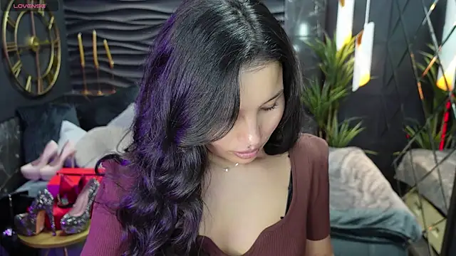 Snapshot of ErikaSoft chatting on 02/04/25, 01:38 ErikaSoft online show from 02/04/25, 01:38