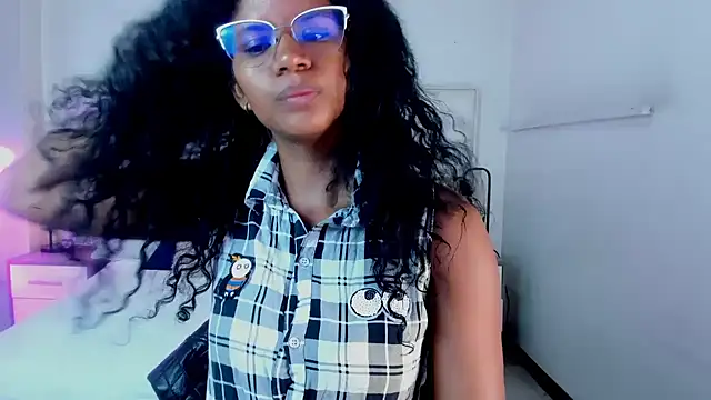 Ellie Alves online show from 01/31/25, 12:18