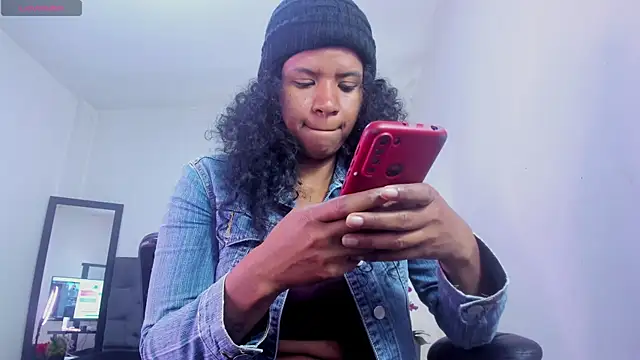 Ellie Alves online show from 12/05/25, 02:58