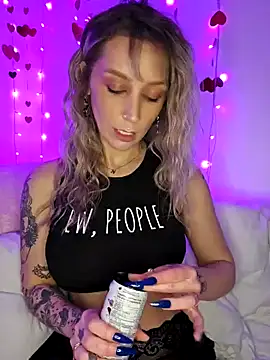 LilyOrion online show from 02/09/25, 03:00