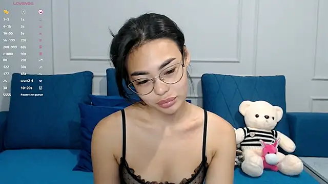 Snapshot of kwana_colada chatting on 09/24/25, 01:14 kwana colada online show from 09/24/25, 01:14