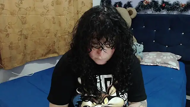 ANGELIQUE KLANE online show from 01/07/26, 01:41