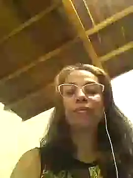 Snapshot of mari657 chatting on 03/05/25, 02:03 mari657 online show from 03/05/25, 02:03