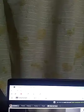 Snapshot of mari657 chatting on 03/10/25, 11:27 mari657 online show from 03/10/25, 11:27