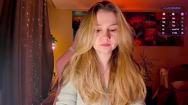 Snapshot of GoodWitch_ chatting on 09/18/25, 06:26 GoodWitch  online show from 09/18/25, 06:26