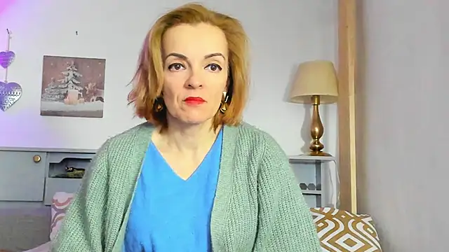 KateConner online show from 02/11/25, 08:42