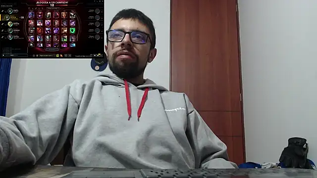 Snapshot of fvckolombianguyy chatting on 02/26/25, 03:53 fvckolombianguyy online show from 02/26/25, 03:53