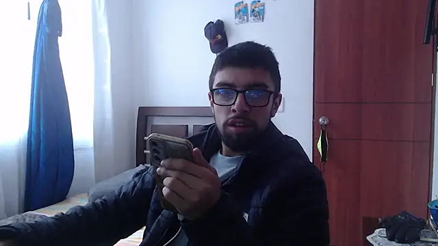 Snapshot of fvckolombianguyy chatting on 03/01/25, 09:48 fvckolombianguyy online show from 03/01/25, 09:48