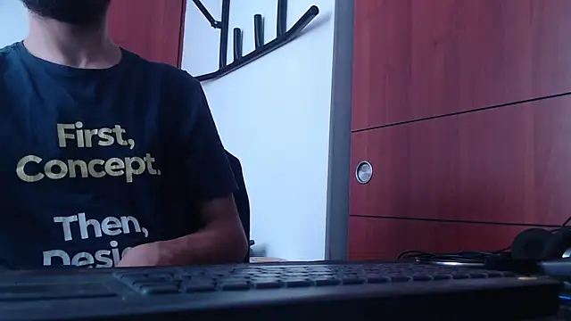 Snapshot of fvckolombianguyy chatting on 03/05/25, 05:08 fvckolombianguyy online show from 03/05/25, 05:08