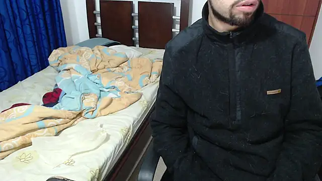 Snapshot of fvckolombianguyy chatting on 03/08/25, 01:17 fvckolombianguyy online show from 03/08/25, 01:17