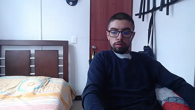 Snapshot of fvckolombianguyy chatting on 03/12/25, 09:56 fvckolombianguyy online show from 03/12/25, 09:56