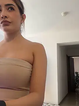 CATALINA RESTREPO online show from 01/25/25, 08:21