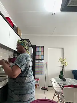 Bootyliciouse21X online show from 02/02/26, 10:58