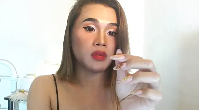 Snapshot of JustineBIGCUM chatting on 12/20/24, 10:05 JustineBIGCUM online show from 12/20/24, 10:05