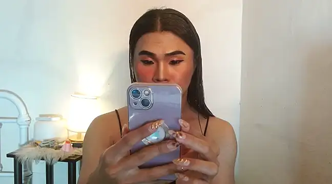 Snapshot of JustineBIGCUM chatting on 12/22/24, 06:39 JustineBIGCUM online show from 12/22/24, 06:39