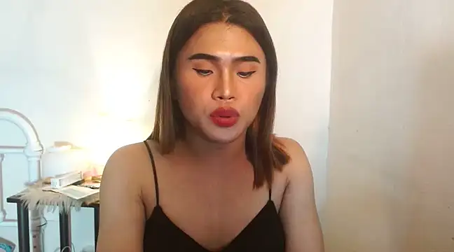 Snapshot of JustineBIGCUM chatting on 12/27/24, 10:55 JustineBIGCUM online show from 12/27/24, 10:55