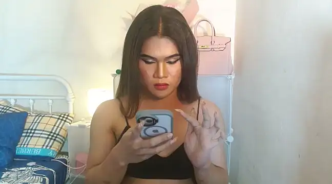 Snapshot of JustineBIGCUM chatting on 02/20/25, 10:59 JustineBIGCUM online show from 02/20/25, 10:59