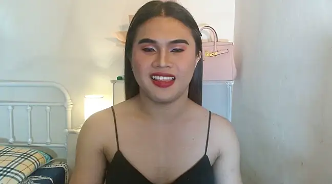 Snapshot of JustineBIGCUM chatting on 03/02/25, 10:24 JustineBIGCUM online show from 03/02/25, 10:24