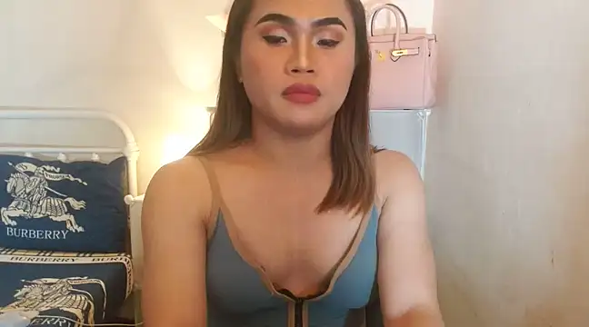 Snapshot of JustineBIGCUM chatting on 03/16/25, 12:11 JustineBIGCUM online show from 03/16/25, 12:11