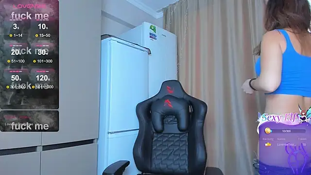 Snapshot of azure_moon2 chatting on 01/14/25, 11:42 azure moon2 online show from 01/14/25, 11:42