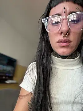 samisamsx online show from 10/18/25, 04:19
