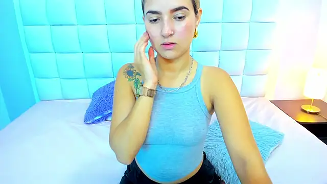 teresasroom  online show from 11/06/25, 02:51