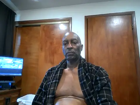 longdick4you8686 online show from 02/08/25, 08:53