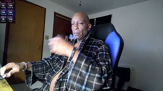 longdick4you8686 online show from 01/07/26, 12:40