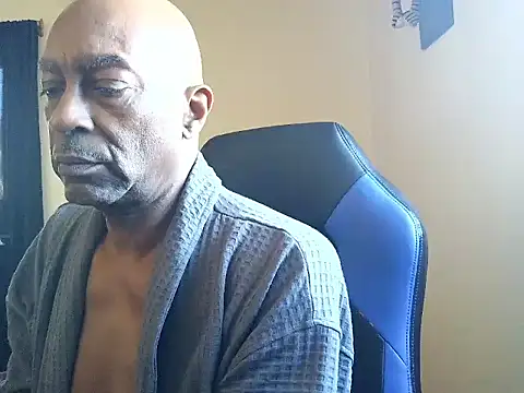 longdick4you8686 online show from 03/08/26, 10:13