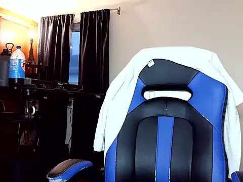 longdick4you8686 online show from 03/19/26, 11:25