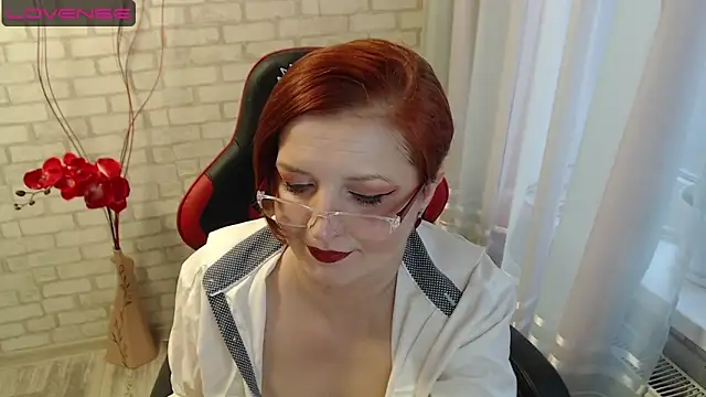 Snapshot of vikualex69 chatting on 11/08/25, 10:15 vikualex69 online show from 11/08/25, 10:15