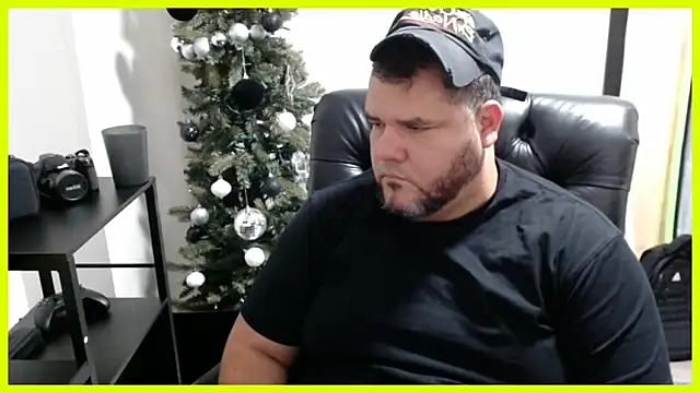 Snapshot of Gabihotxxx1 chatting on 01/05/25, 12:20 Gabihotxxx1 online show from 01/05/25, 12:20