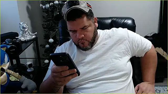 Snapshot of Gabihotxxx1 chatting on 01/13/25, 02:42 Gabihotxxx1 online show from 01/13/25, 02:42