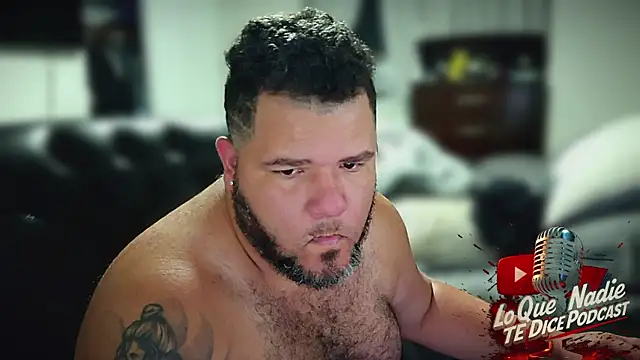 Snapshot of Gabihotxxx1 chatting on 10/23/25, 03:28 Gabihotxxx1 online show from 10/23/25, 03:28