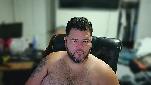 Snapshot of Gabihotxxx1 chatting on 11/19/25, 02:55 Gabihotxxx1 online show from 11/19/25, 02:55