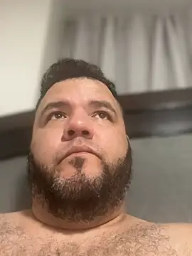 Snapshot of Gabihotxxx1 chatting on 02/18/26, 03:24 Gabihotxxx1 online show from 02/18/26, 03:24