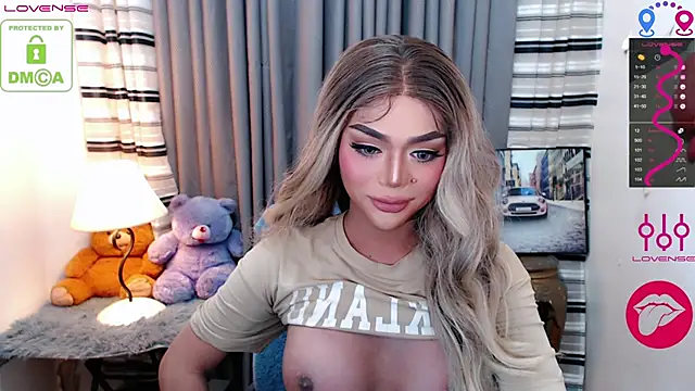 Fantacyoflove online show from 12/14/25, 10:58