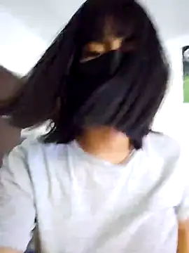 Snapshot of Latin_summer chatting on 11/21/25, 09:13 Latin summer online show from 11/21/25, 09:13