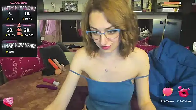 Snapshot of FoxyDom699 chatting on 03/17/25, 09:22 FoxyDom699 online show from 03/17/25, 09:22