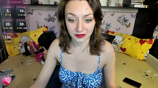 Snapshot of FoxyDom699 chatting on 09/29/25, 06:51 FoxyDom699 online show from 09/29/25, 06:51
